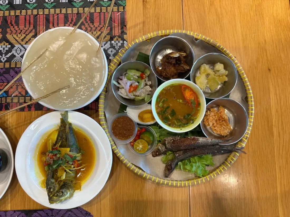 Ambuyat sago starch with dipping sauces